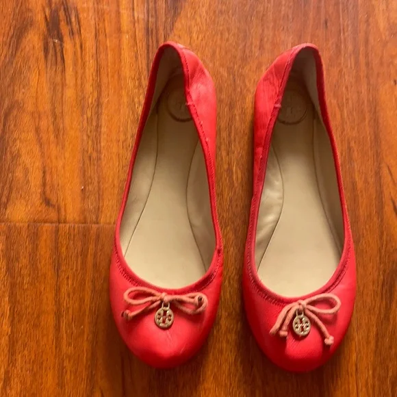 Tory Burch scarlet red ballet flats. Size 8.5 - Picture 1 of 5
